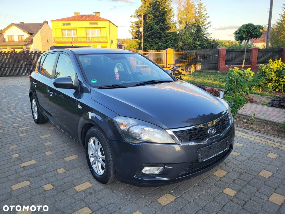 Kia Ceed 1.4 Comfort + - 11