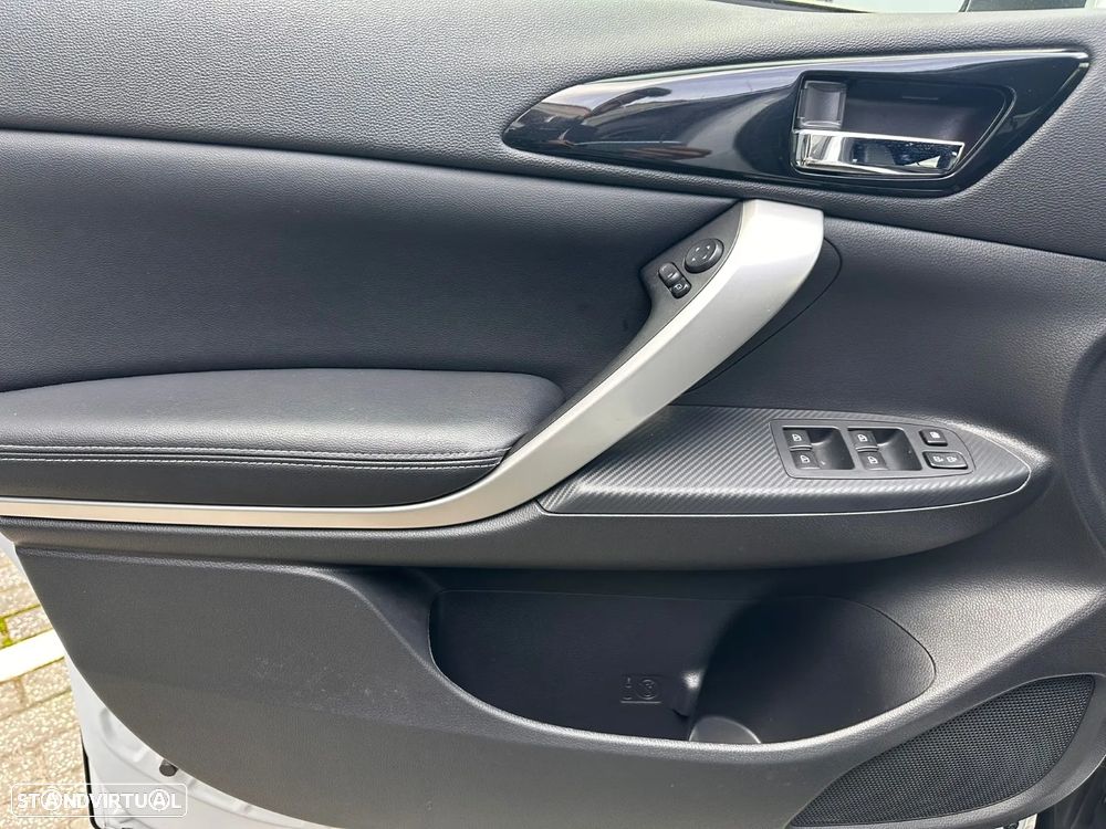 Mitsubishi Eclipse Cross 2.4 PHEV eStyle - 4