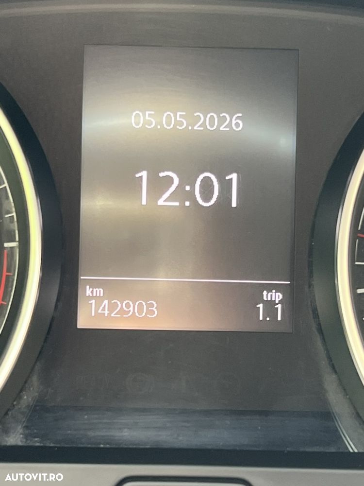 Volkswagen Golf - 20