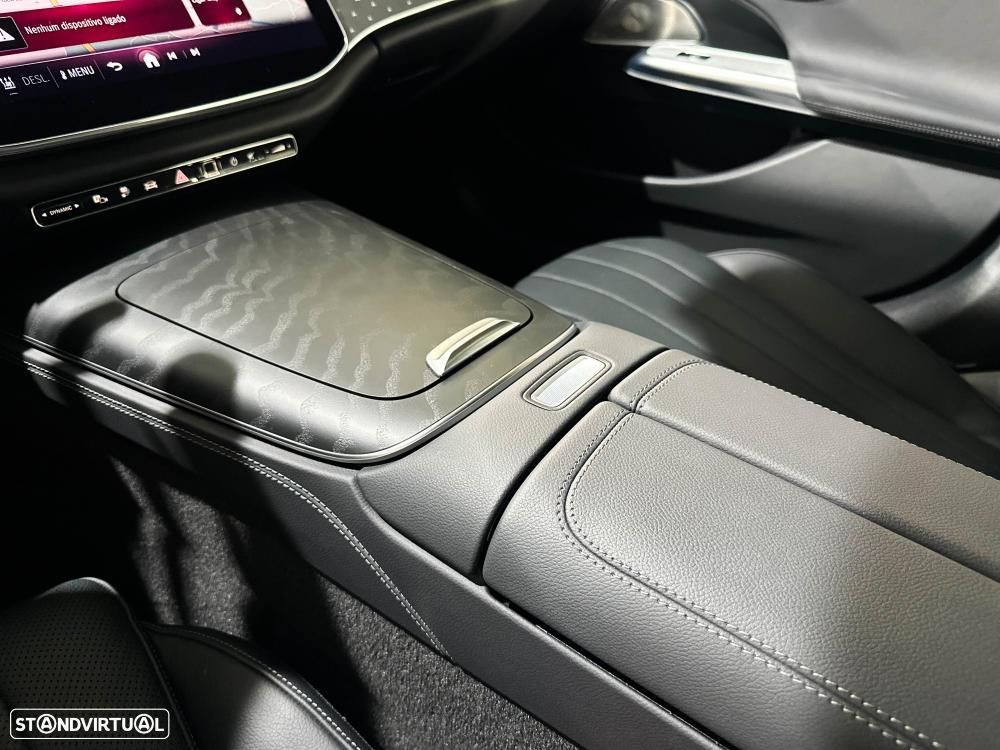 Mercedes-Benz E 300 de 4Matic 9G-TRONIC AMG Line - 53