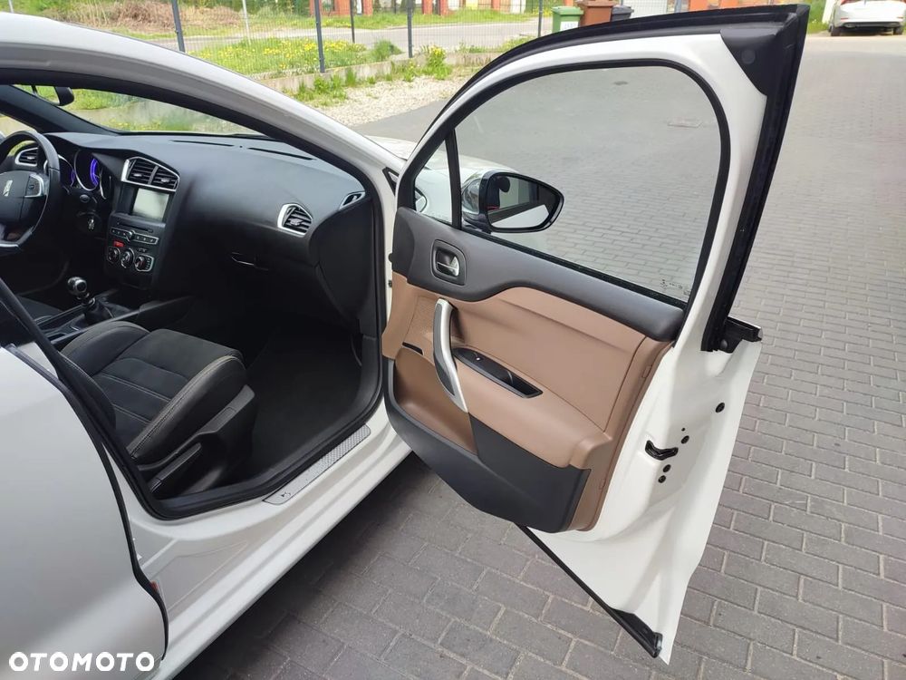 DS Automobiles DS 4 - 11
