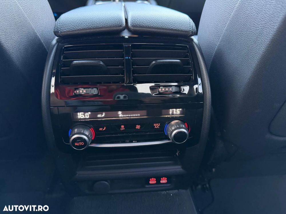 BMW Seria 5 530e Aut. - 11