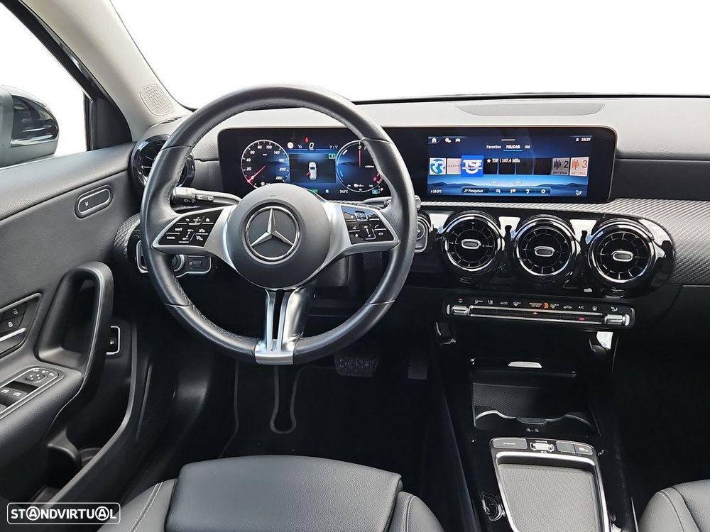 Mercedes-Benz A 250 e - 13
