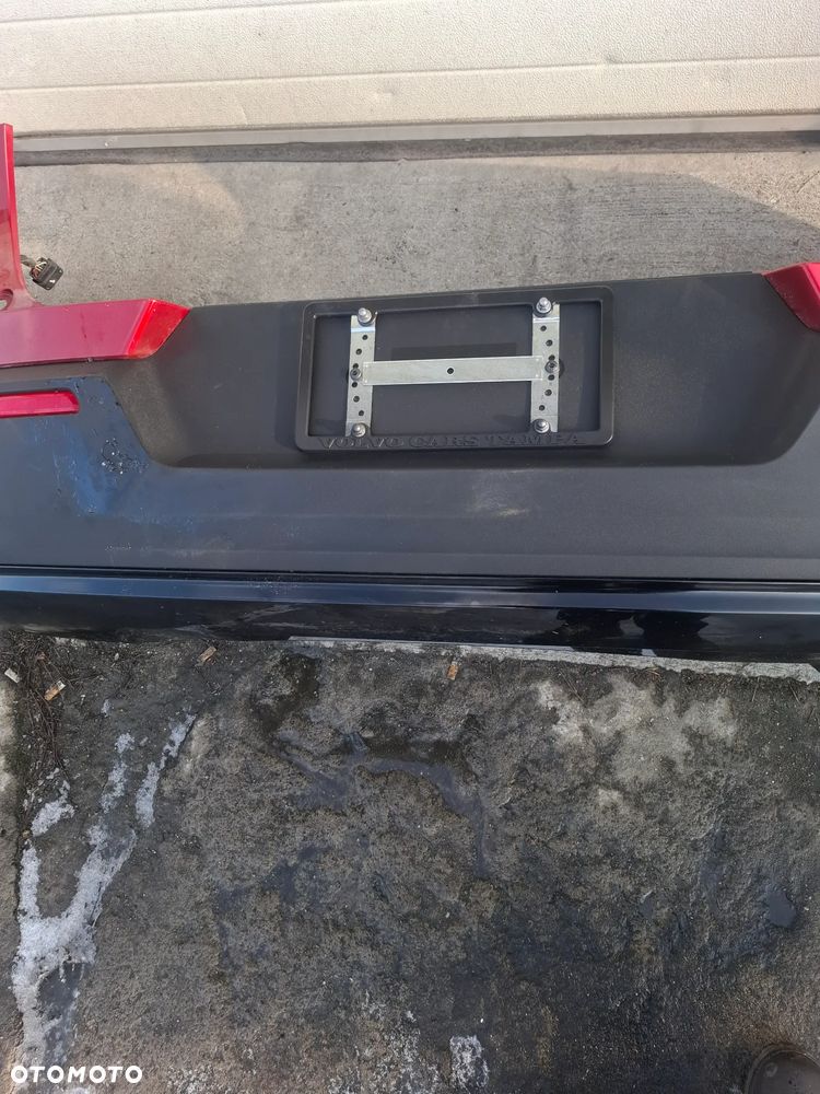 Volvo XC40 zderzak tył 4PDC kod koloru 725 - 8