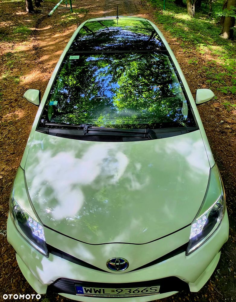 Toyota Yaris Hybrid 100 Premium - 12