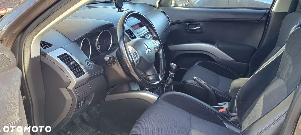 Mitsubishi Outlander 2.2 DI-D ClearTec 2WD 35 Jahre - 10