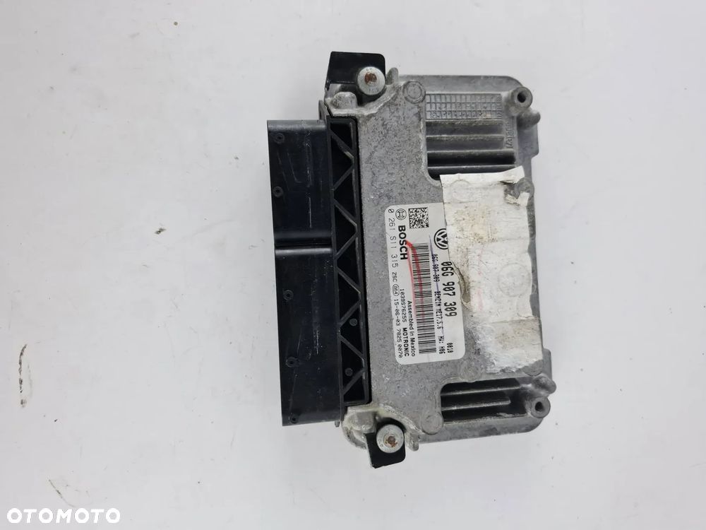 Sterownik Komputer Silnika ECU 06G907309 2.0 2.0B VW Jetta - 1