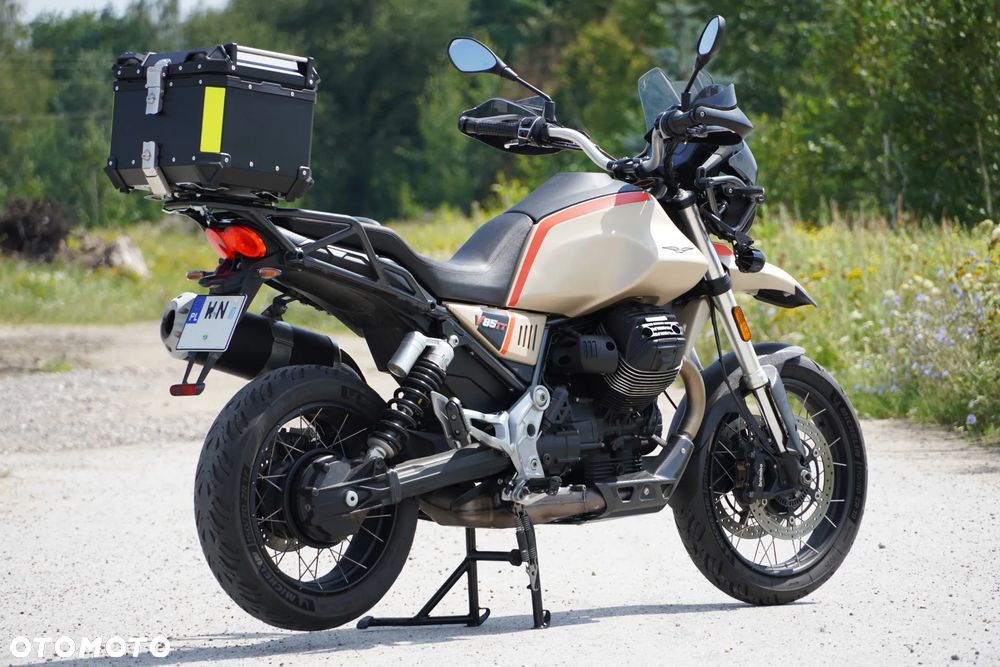 Moto Guzzi V85 - 3