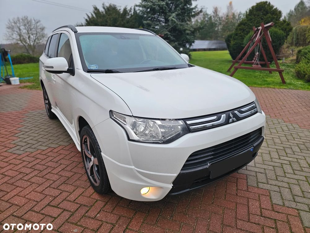 Mitsubishi Outlander 2.0 2WD Plus - 2