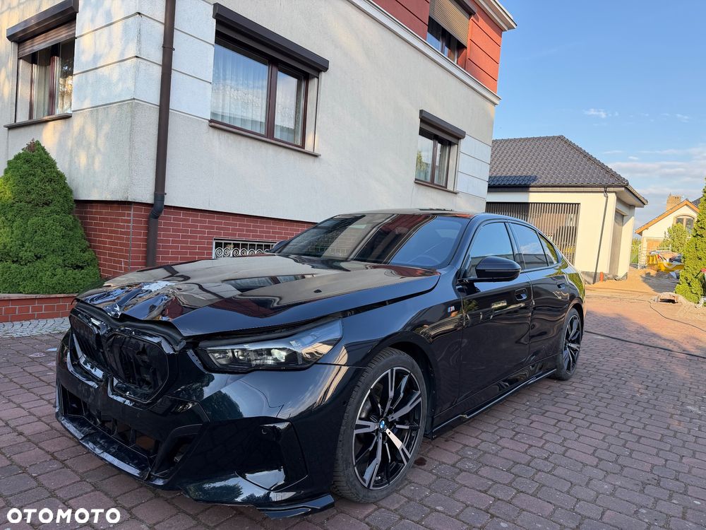 BMW Seria 5 520d xDrive mHEV M Sport - 4