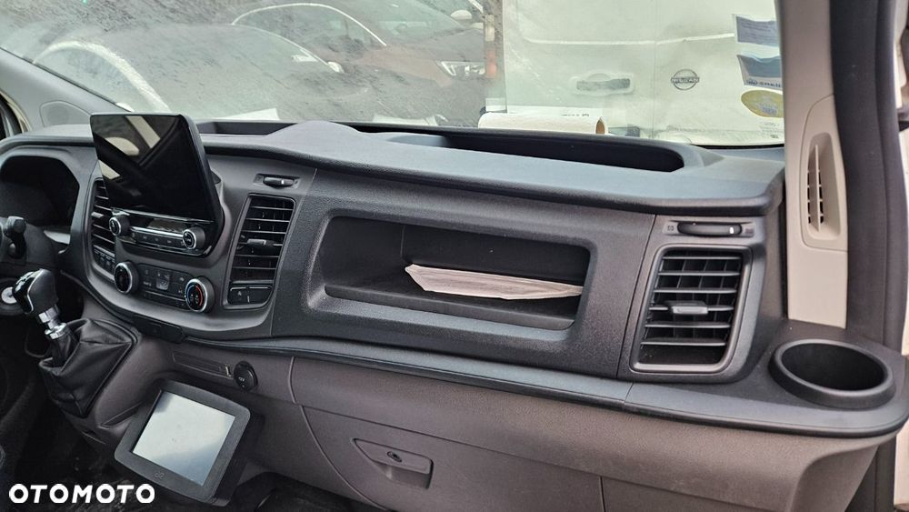 Ford Transit Custom - 13