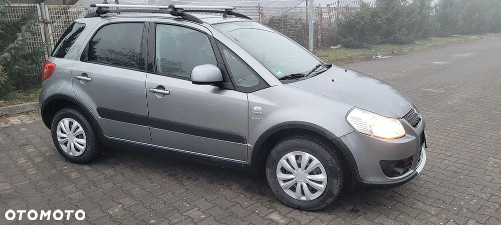 Suzuki SX4 1.9 DDiS DPF 4x4 Club - 4