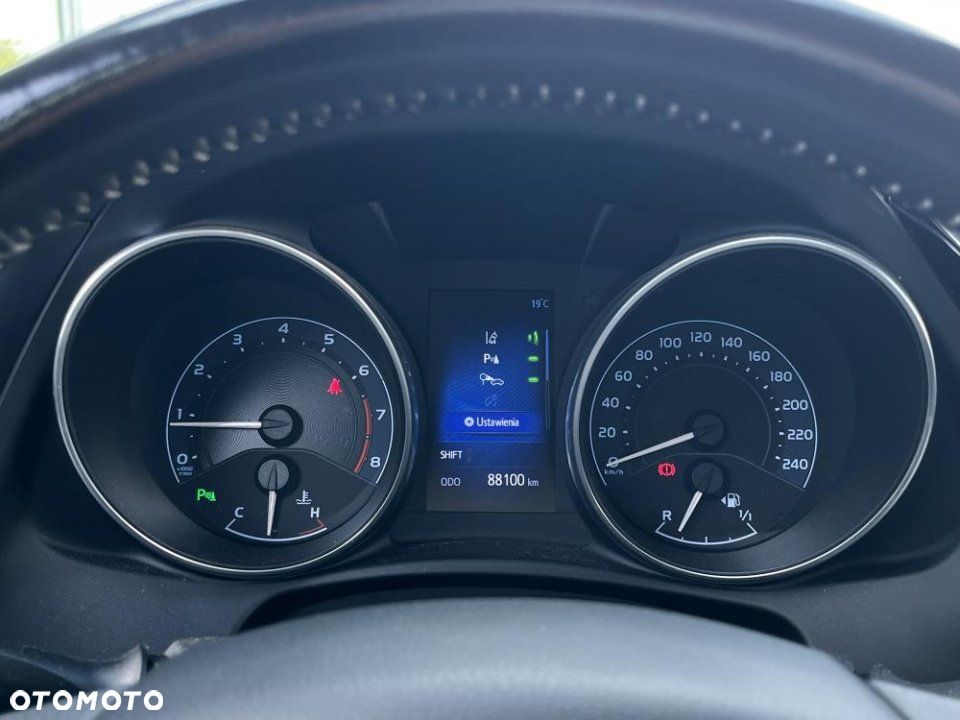 Toyota Auris - 34