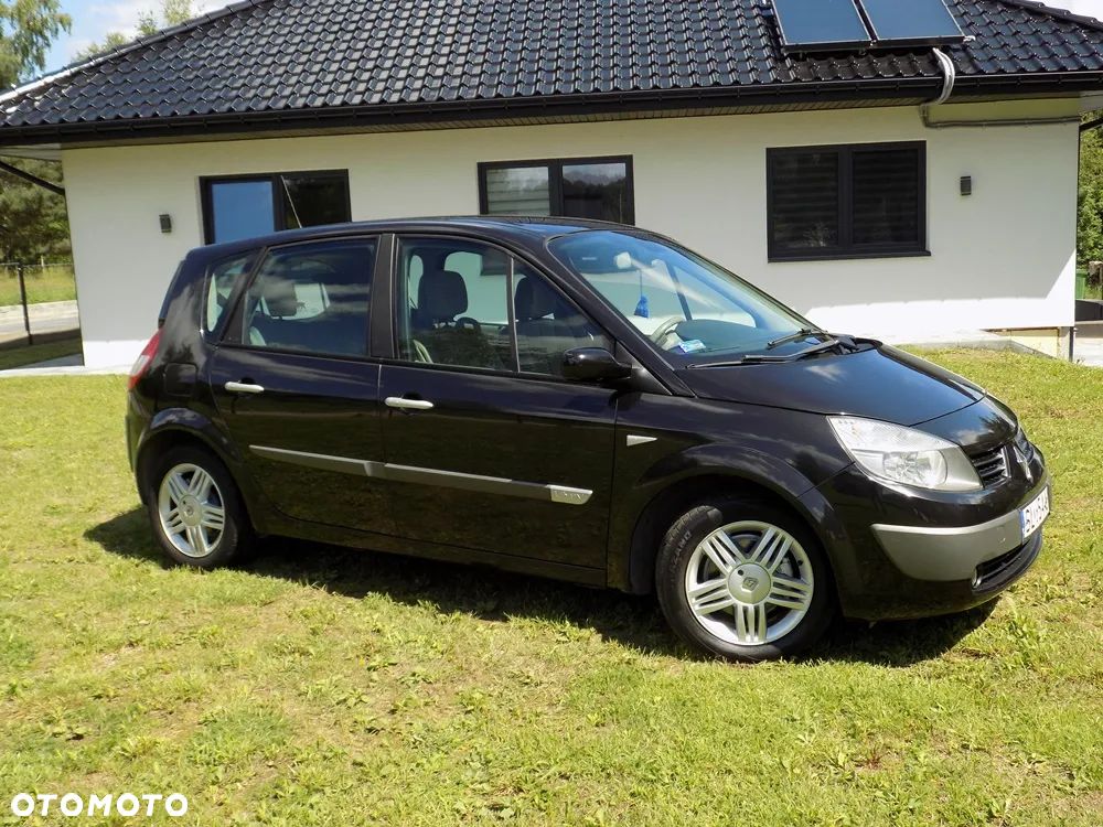 Renault Scenic 1.6 16V Luxe Privilege - 8
