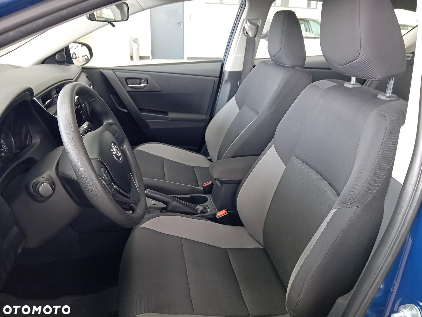 Toyota Auris - 15