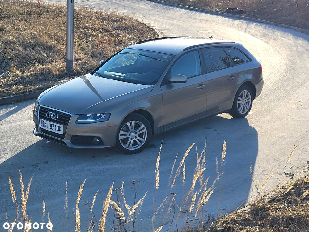Audi A4 Avant 2010 photo 5