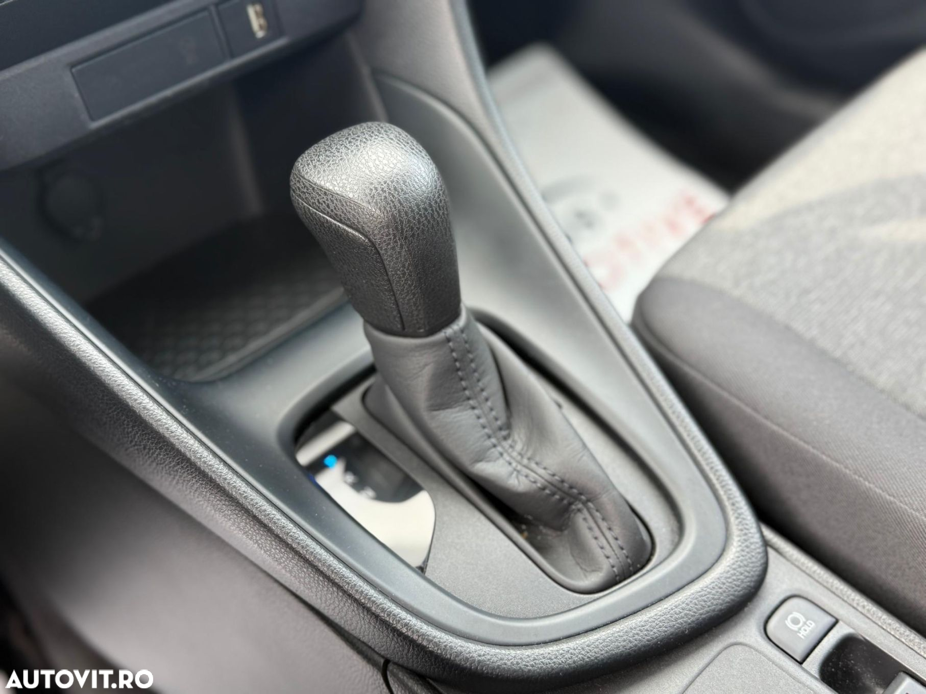 Toyota Yaris - 16