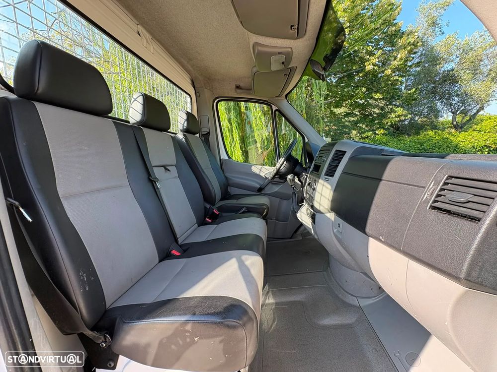 Volkswagen CRAFTER - 16