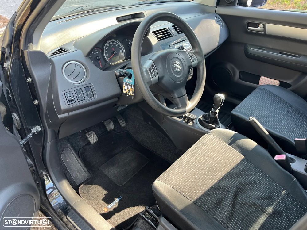 Suzuki Swift - 27