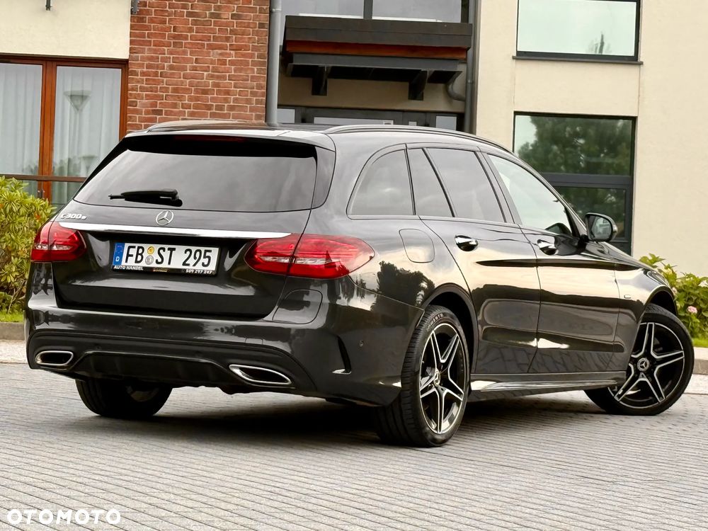Mercedes-Benz Klasa C 300 e 9G-TRONIC AMG Line - 9
