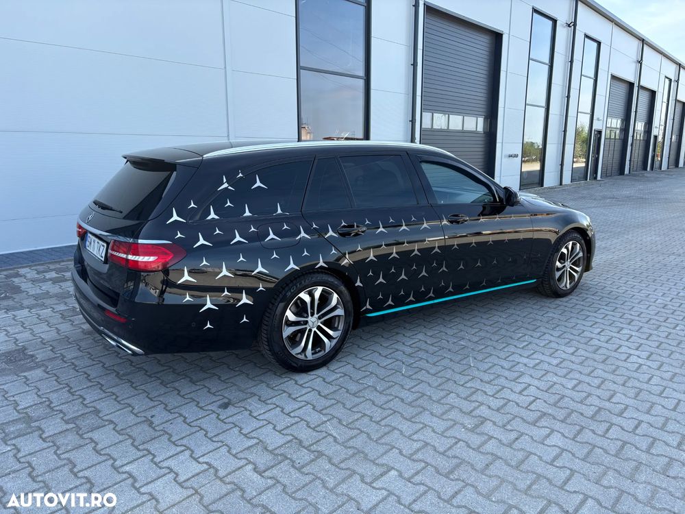 Mercedes-Benz E 220 d 4Matic 9G-TRONIC - 4