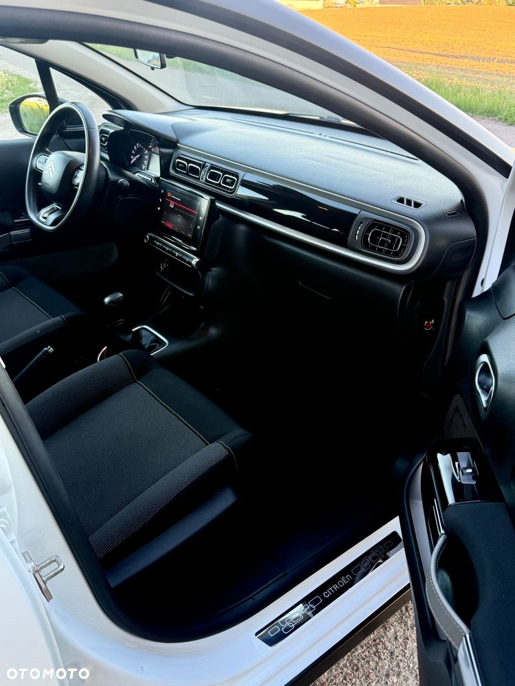 Citroën C3 1.2 PureTech Shine - 17