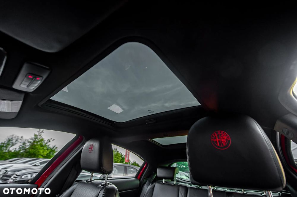 Alfa Romeo Giulietta 1.8 TBi 16V Quadrifoglio Verde - 28