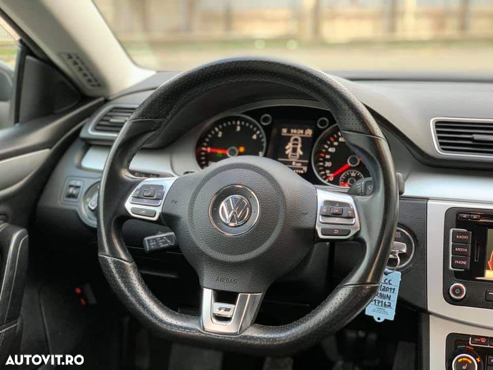 Volkswagen Passat 2012 photo 5