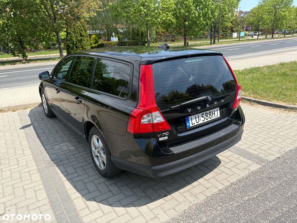 Volvo V70 2.4D Momentum - 7