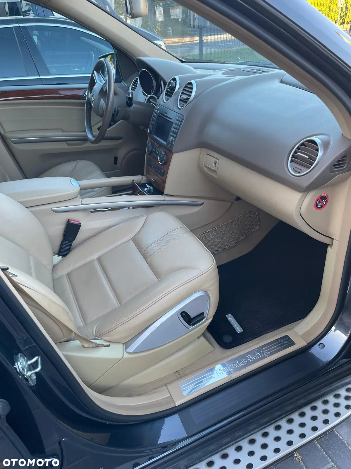 Mercedes-Benz ML 350 4-Matic - 8