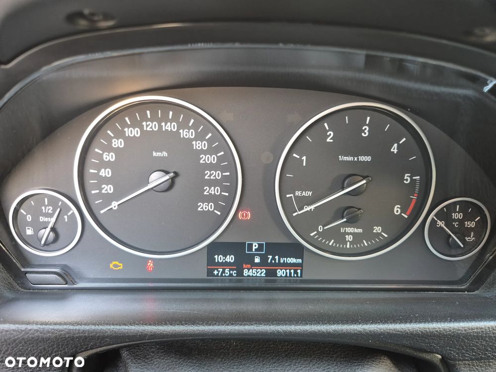 BMW Seria 3 318d Sport Line Shadow - 17