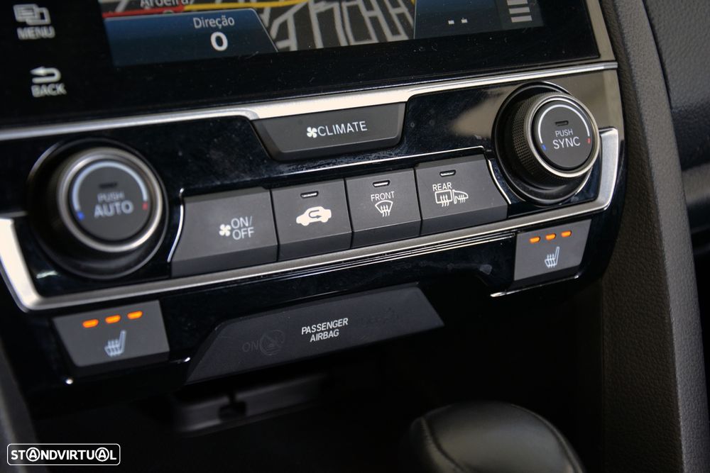 Honda Civic 1.0 i-VTEC Executive Premium CVT - 18