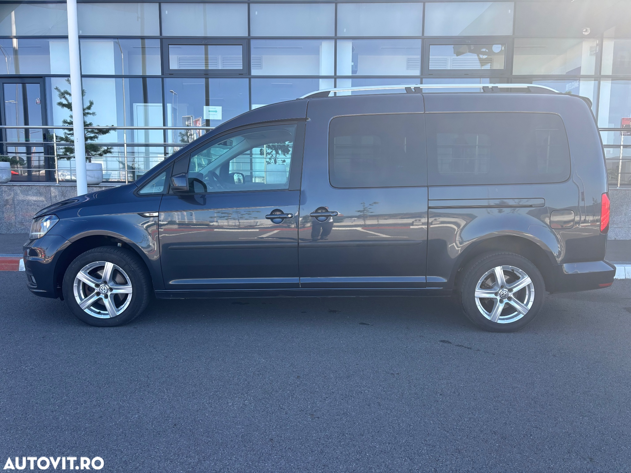 Volkswagen Caddy 2.0 TDI (5-Si.) Maxi Beach - 6