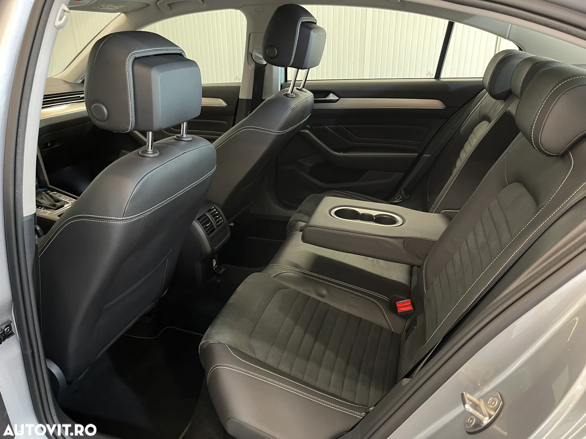 Volkswagen Passat 2.0 TDI DSG Highline - 10