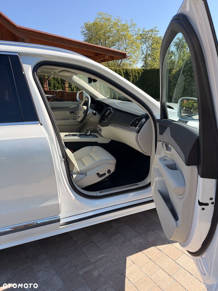 Volvo XC 90 - 19
