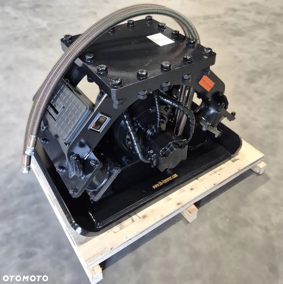 Zagęszczarka Płytowa Hydrauliczna maszyny 10-15 T BK Hammer - 3