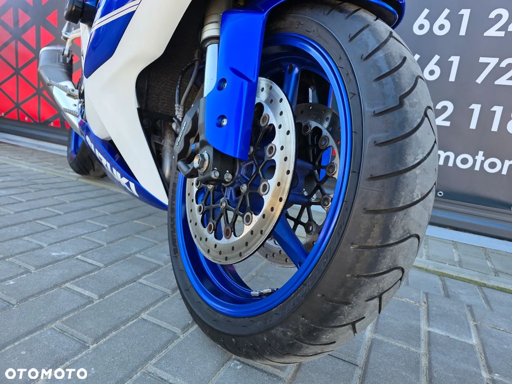 Suzuki GSX-R - 22