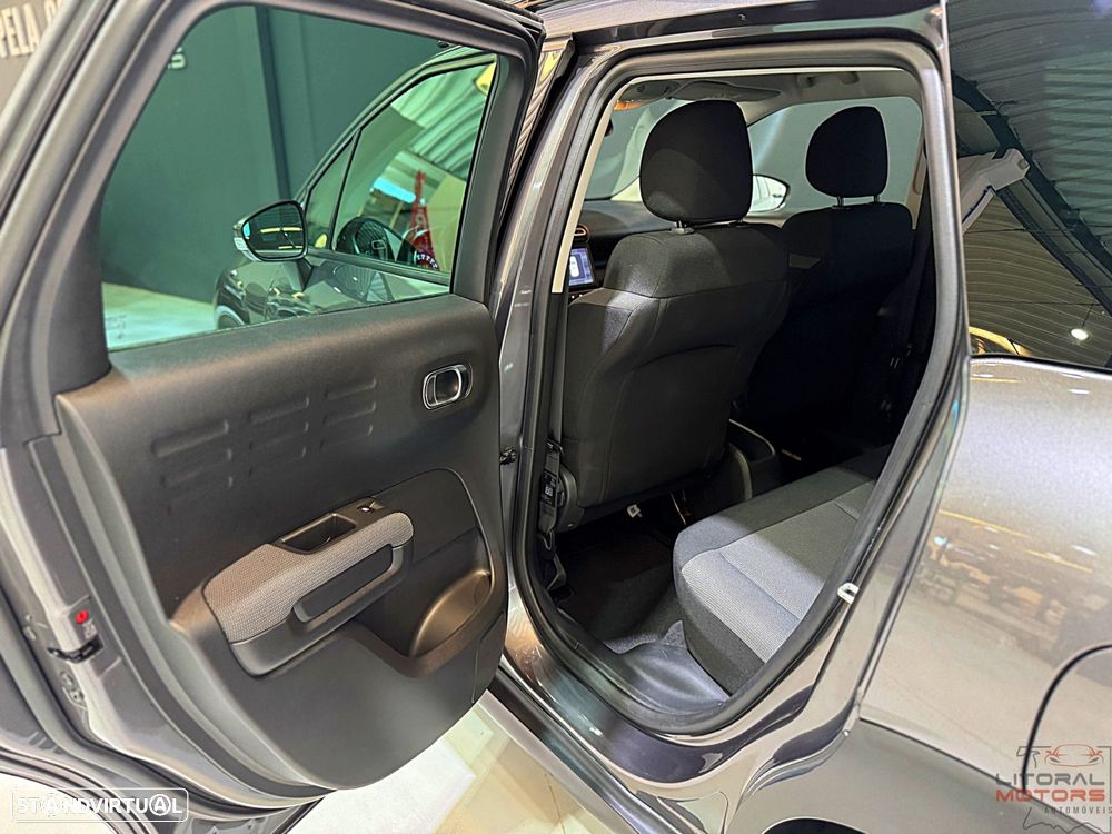 Citroën C3 Aircross 1.2 PureTech Shine - 16