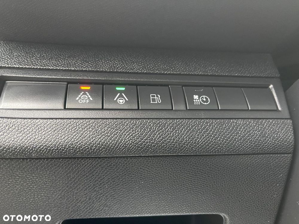 Peugeot 3008 1.6 PureTech Hybrid4 PHEV GT Pack S&S EAT8 - 21