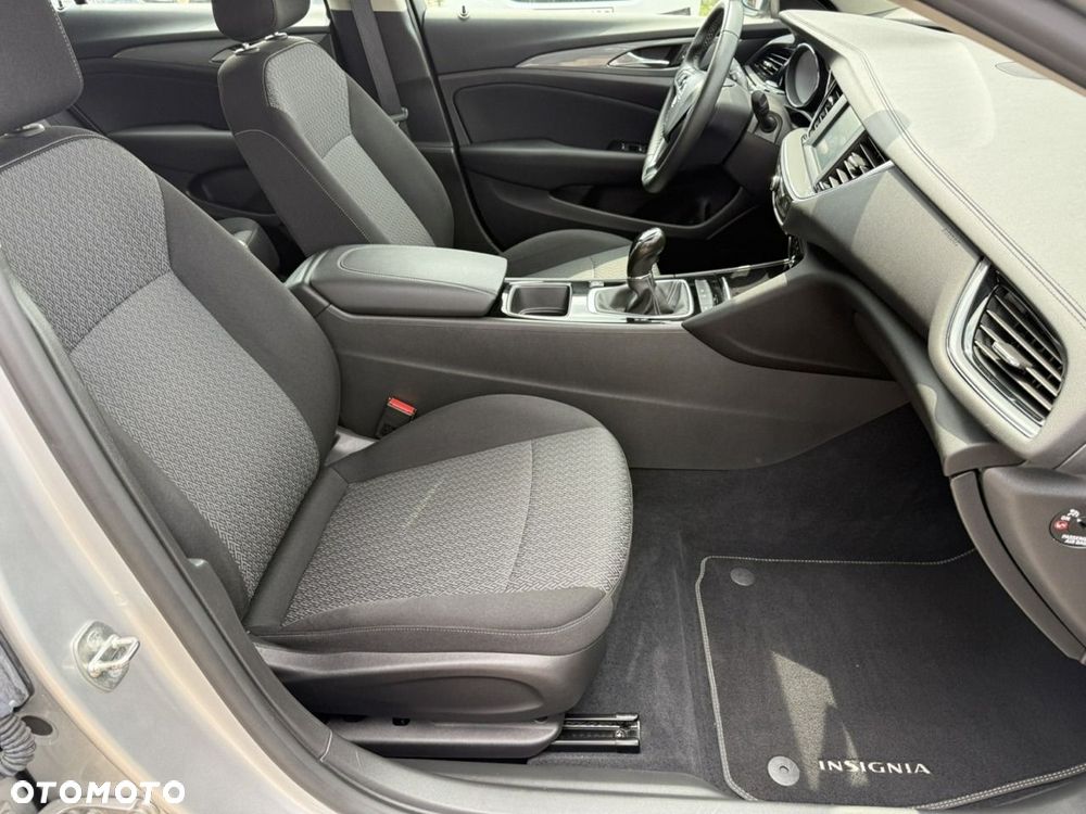 Opel Insignia - 13