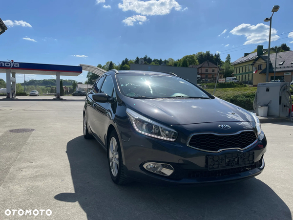 Kia Ceed 1.6 CRDi 128 Dream Team Edition