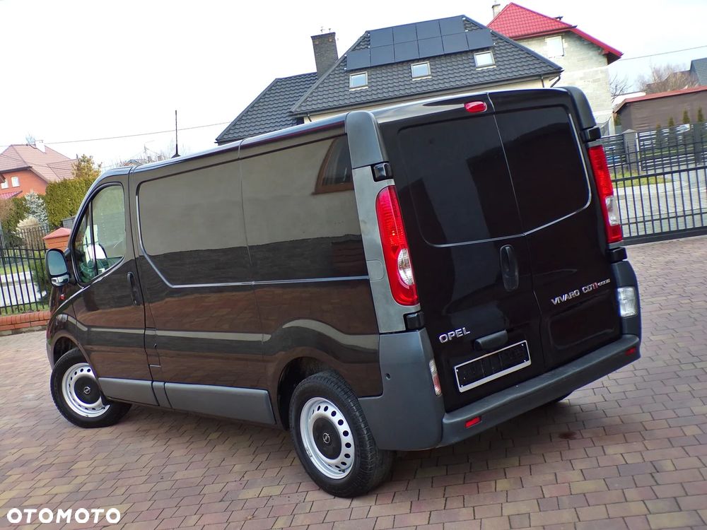 Opel Vivaro - 14