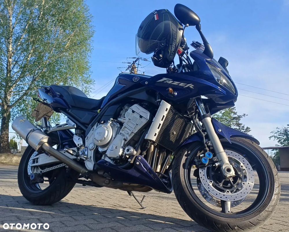 Yamaha FZS - 1