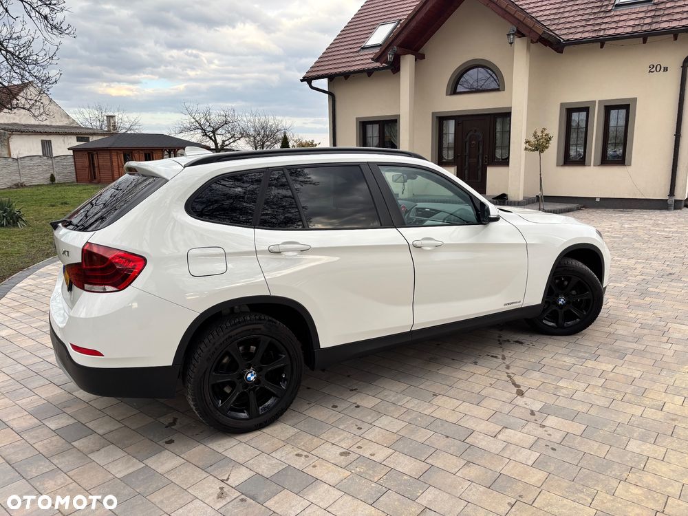 BMW X1 sDrive16d Sport Line - 12
