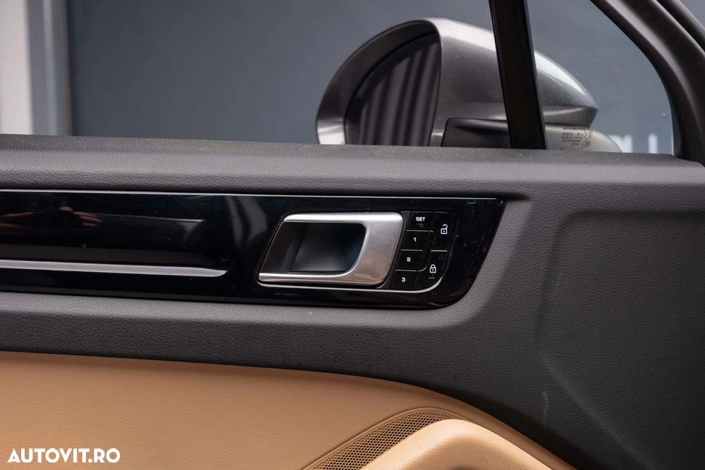 Porsche Cayenne Tiptronic S - 19