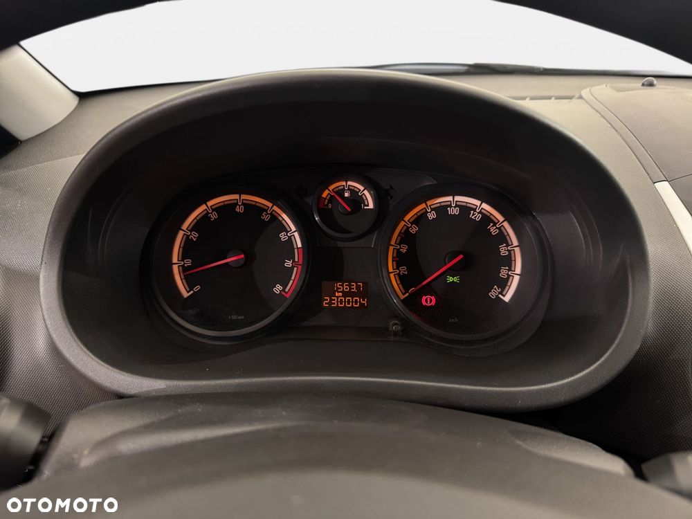 Opel Corsa - 16