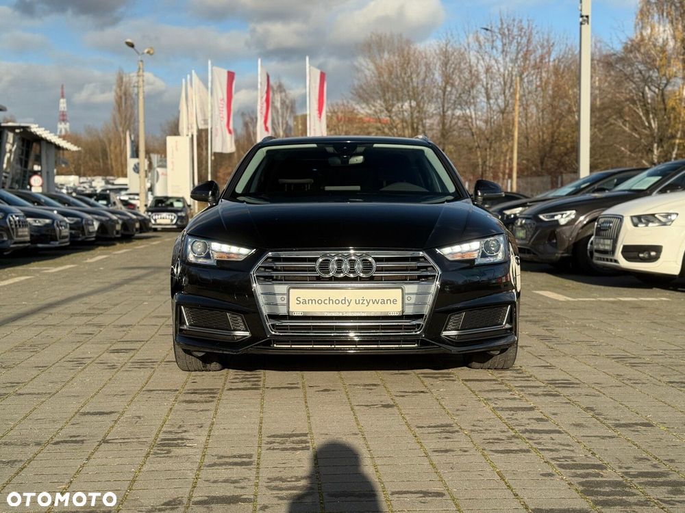 Audi A4 Avant 45 TFSI S tronic - 11