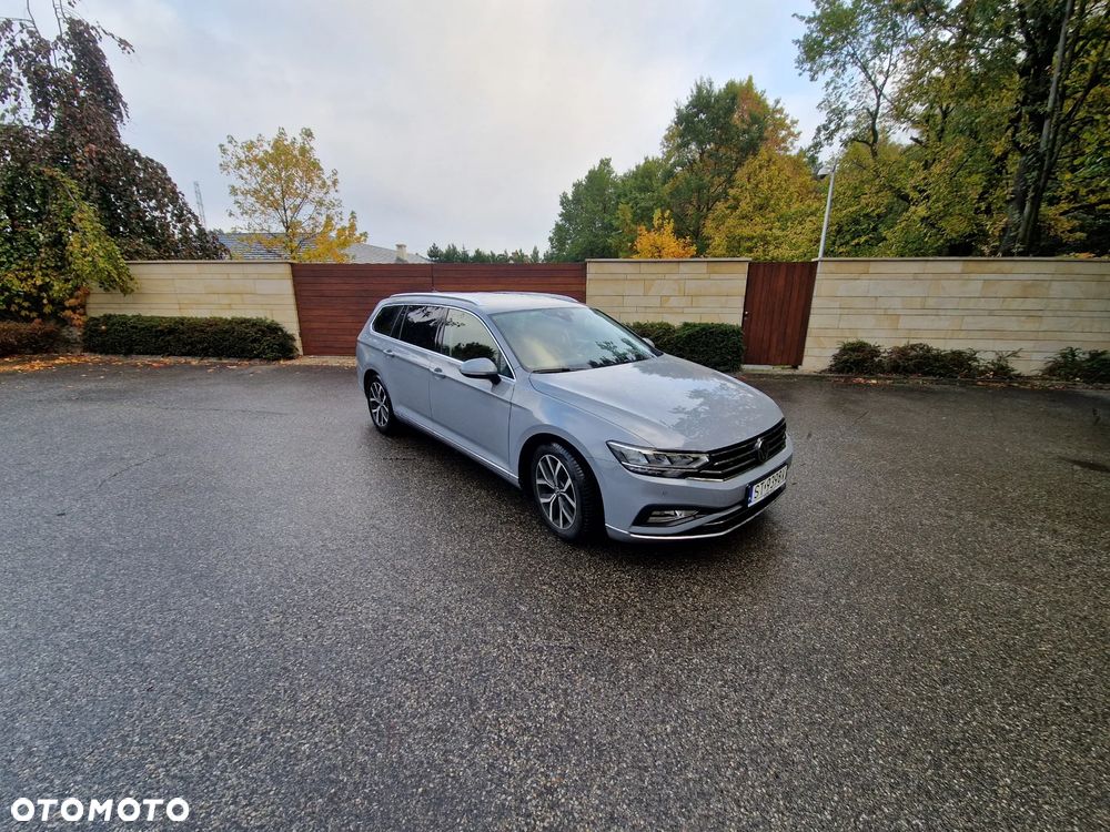 Volkswagen Passat 2.0 TDI SCR Elegance DSG - 10