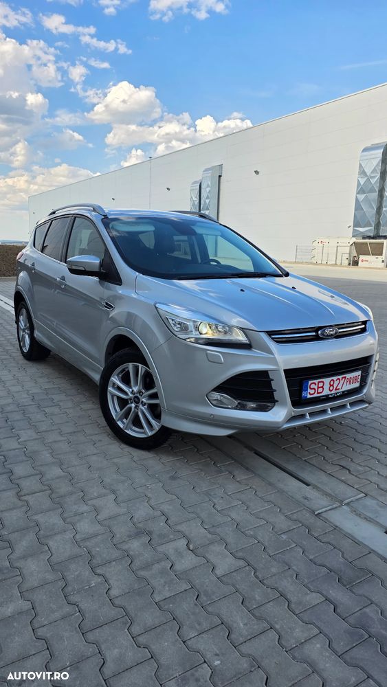Ford Kuga 1.5 EcoBoost 2x4 Titanium - 5