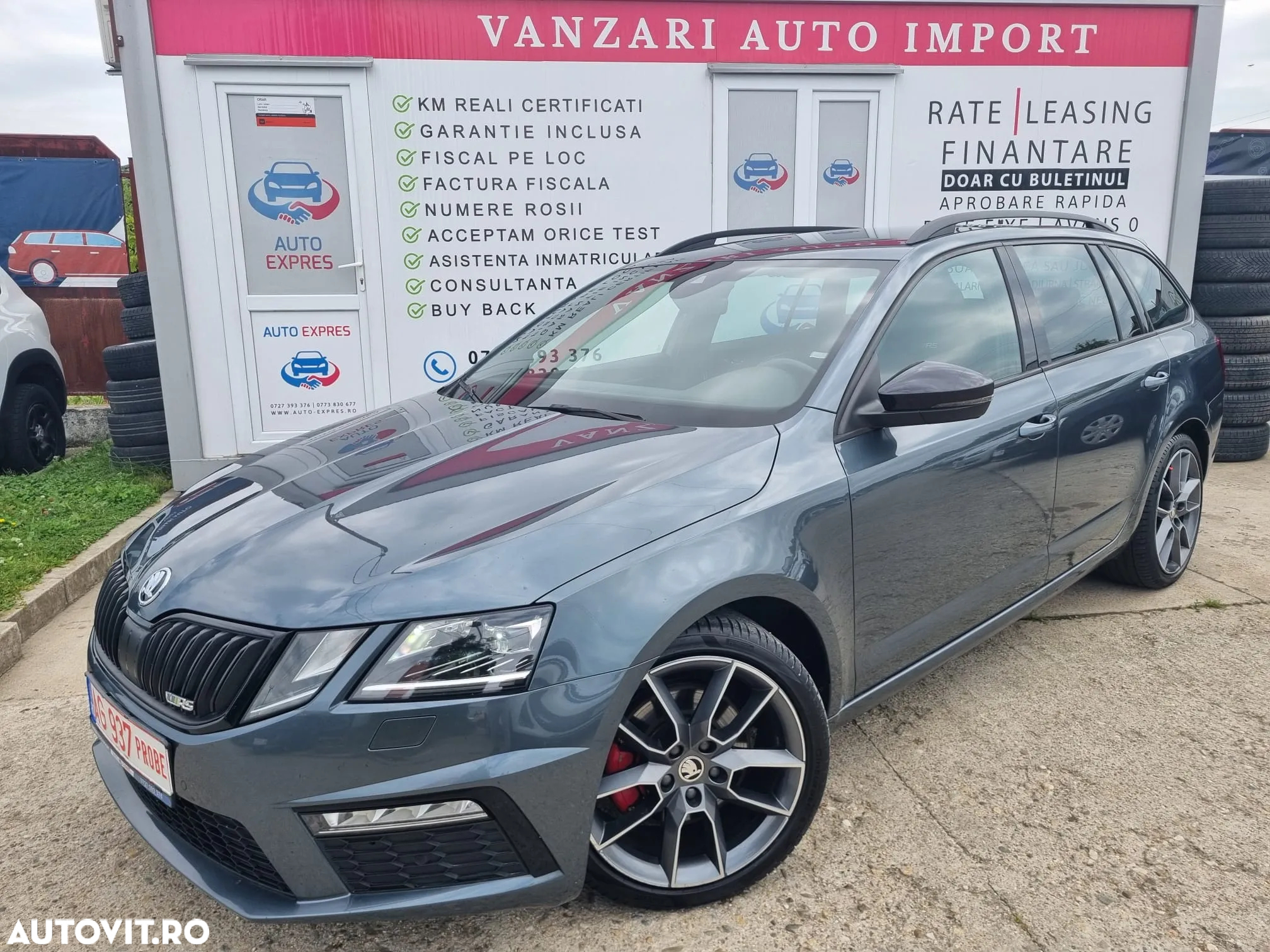 Skoda Octavia Combi 2.0 TDI 4x4 DSG RS - 3